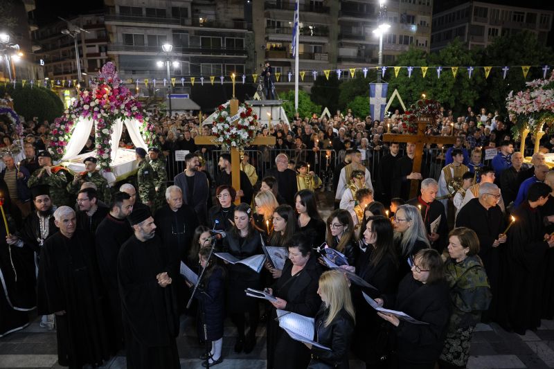  Η Ακολουθία του Επιταφίου στη Δράμα